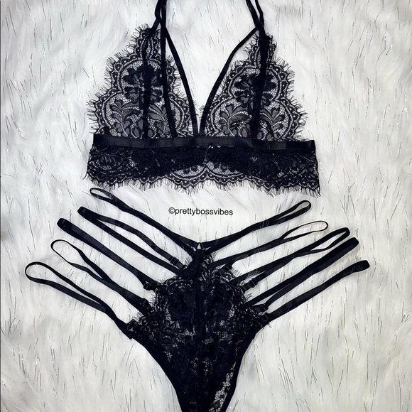 Lacey Lingerie Set - Picture 3 of 6